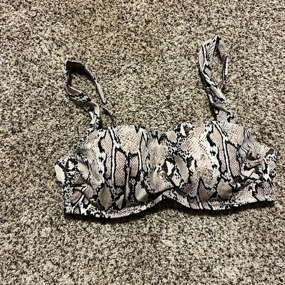 Shade Short swimsuit top - Picture 1 of 3